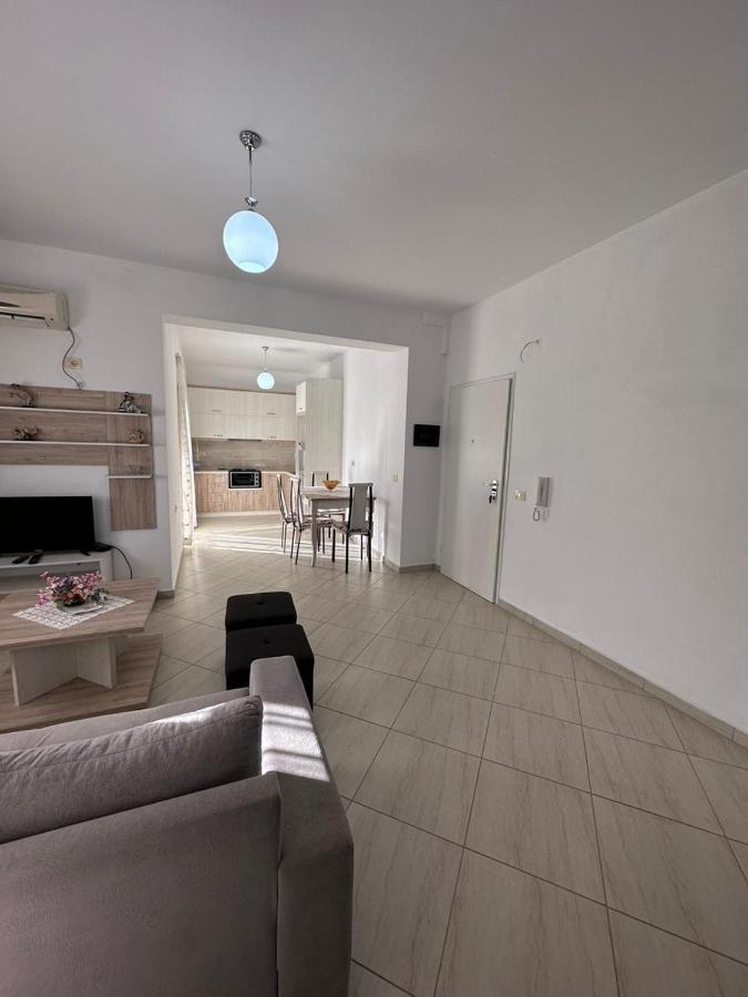 Payo Apartments Sarandë エクステリア 写真