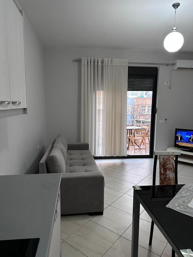 Payo Apartments Sarandë エクステリア 写真