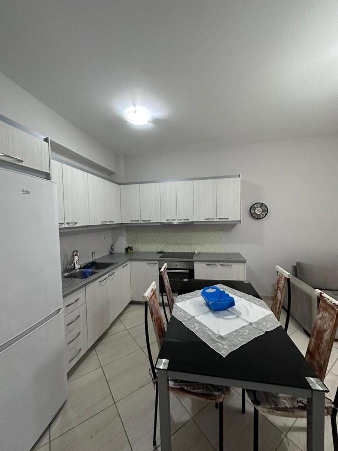 Payo Apartments Sarandë エクステリア 写真